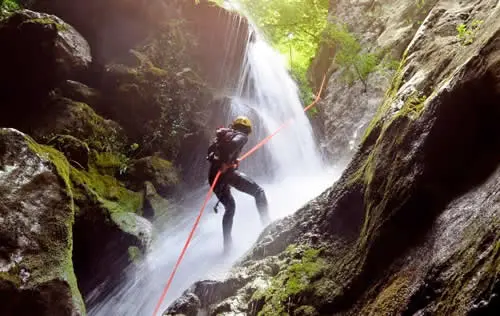Rápel en La Cascada, Ansermanuevo | livevalledelcauca.com