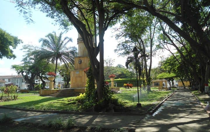 Monumento El Faro de Buga | livevalledelcauca.com