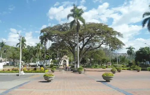Parque Fuenmayor, Guadalajara de Buga | livevalledelcauca.com