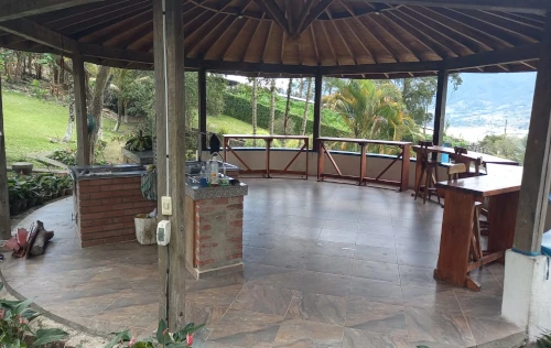 Finca Campestre Casa Bella, Lago Calima | livevalledelcauca.com