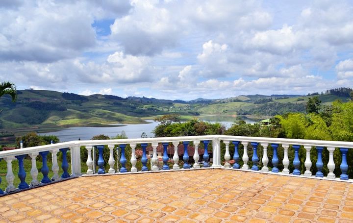 Alquiler de Finca Campestre Heidy, Lago Calima, Calima Darién | livevalledelcauca.com