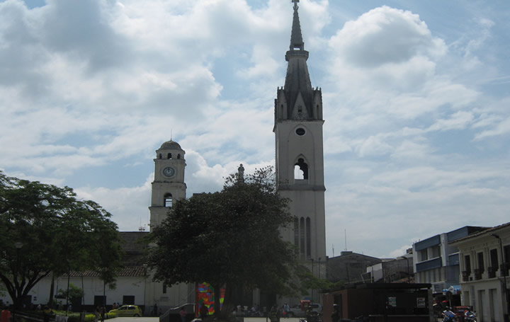 Iglesia San Bartolomé, Tuluá | livevalledelcauca.com